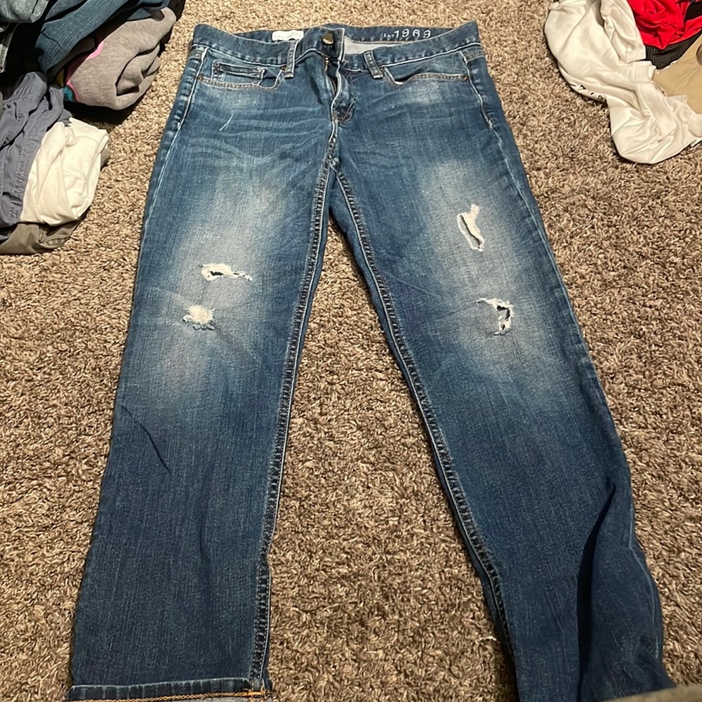 Ripped real straight 28 jeans